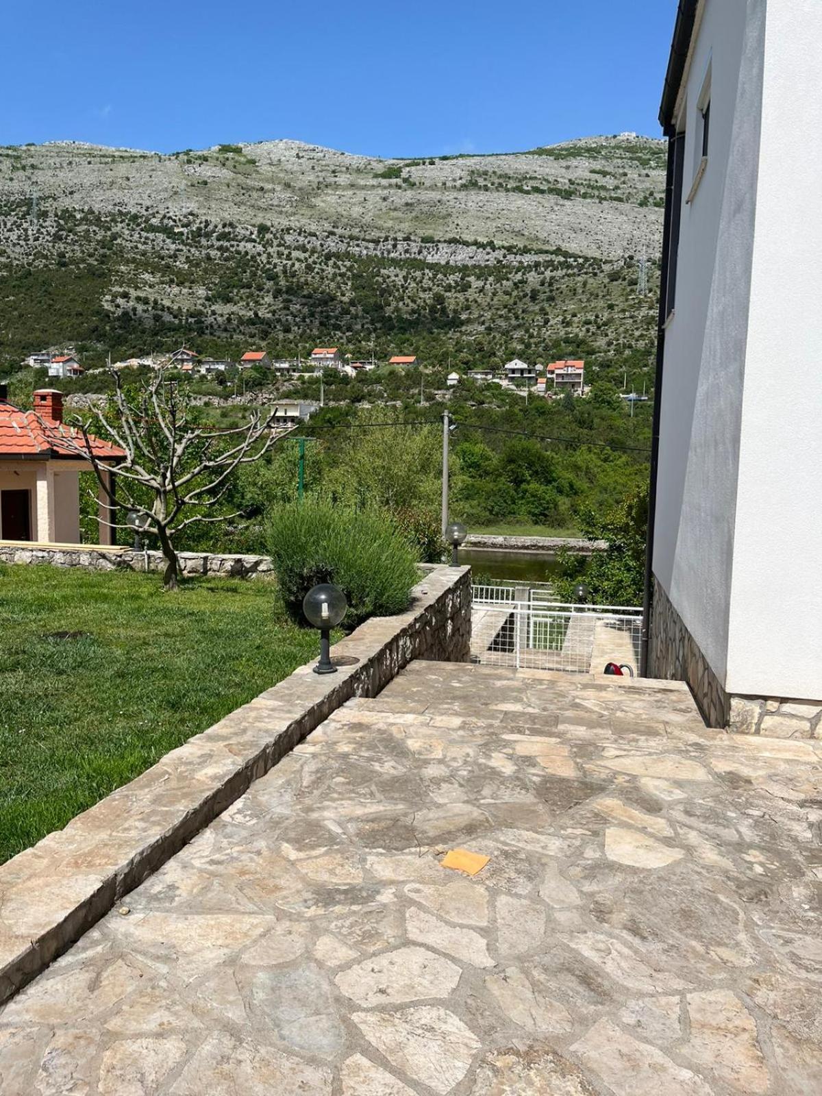 River Side Trebinje Hotel Ngoại thất bức ảnh